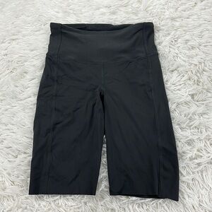 Lululemon Train Free High-Rise Short 10" Graphite Grey